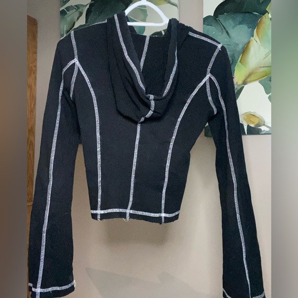 Cute vintage bebe sweater - Picture 8 of 10